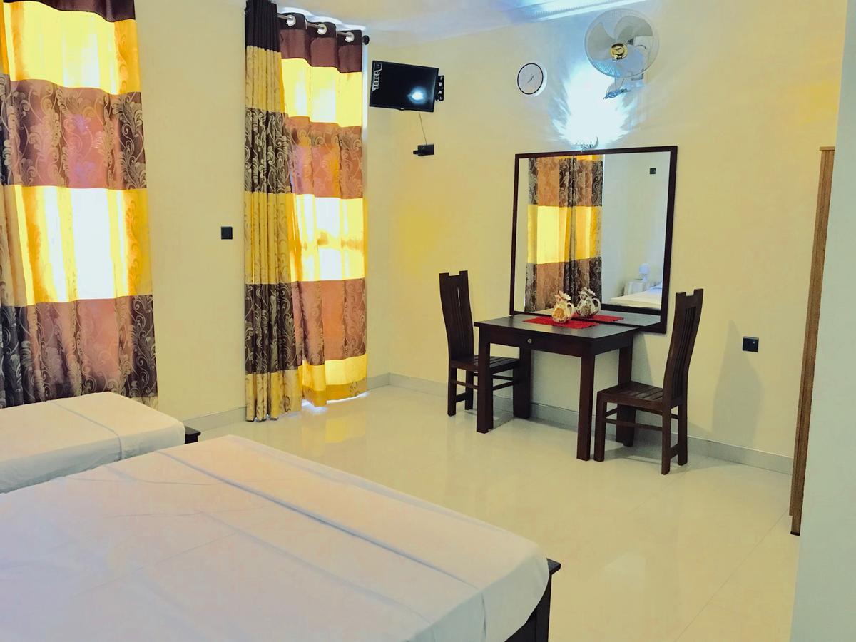 Queens Beach Hotel Tangalle Exterior foto