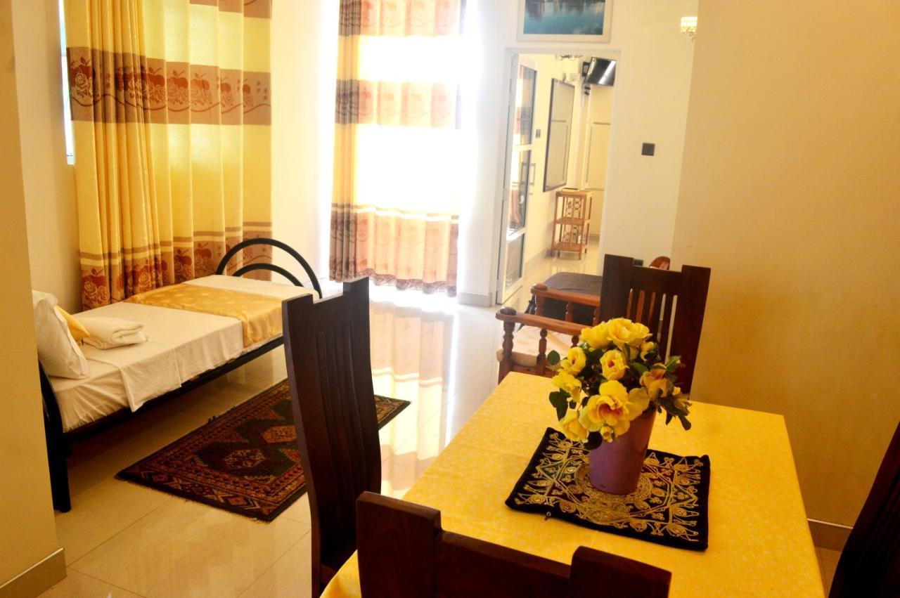 Queens Beach Hotel Tangalle Exterior foto