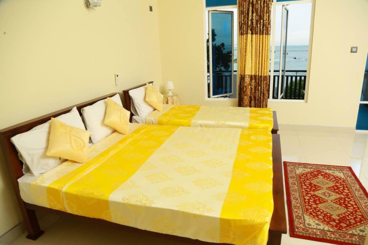 Queens Beach Hotel Tangalle Exterior foto