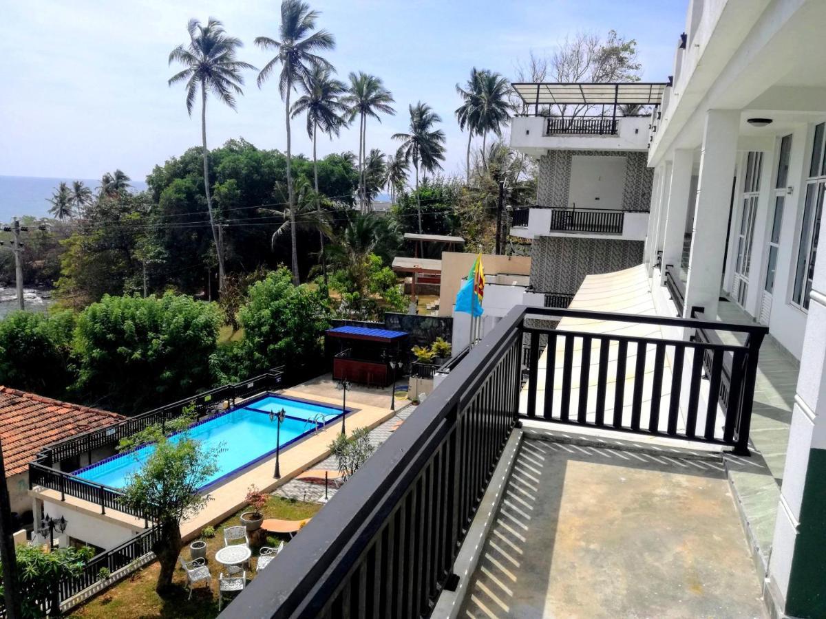 Queens Beach Hotel Tangalle Exterior foto